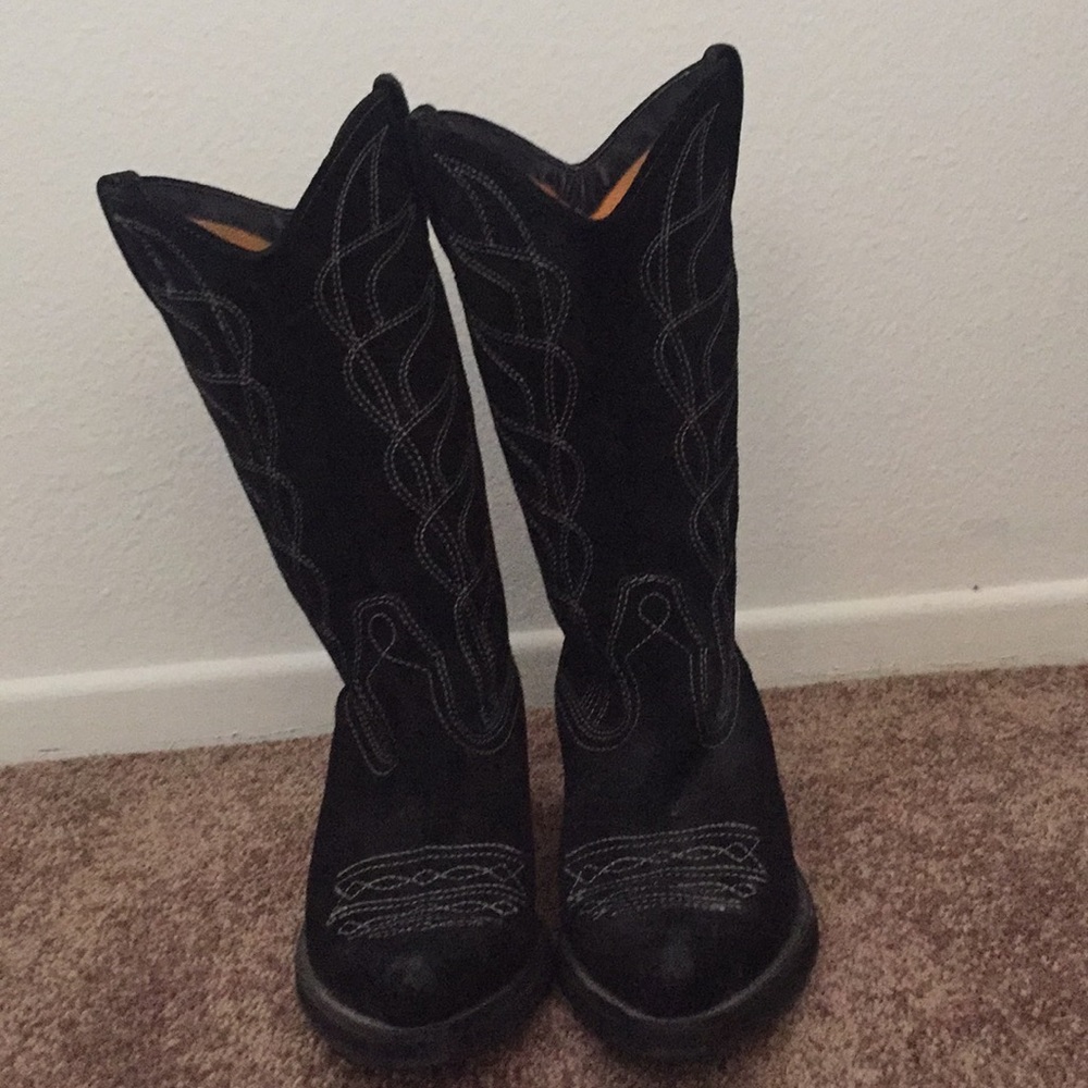 Women’s Black Embroidered Suede Cowgirl Boots
